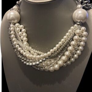 Chunky Faux Pearl Statement Necklace